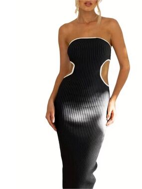Blue Blush Black Strapless Ribbed Cut Out Maxi Dress size Medium
